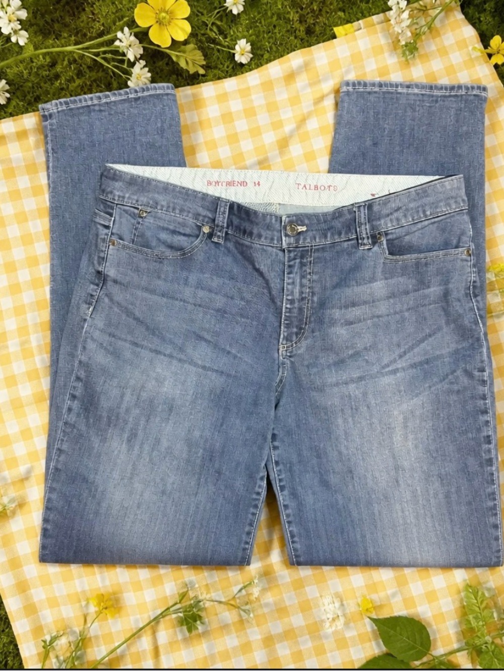 Talbots Women 14 Faded Light Blue Relaxed Boyfriend Jeans Straight Leg 5-pocket